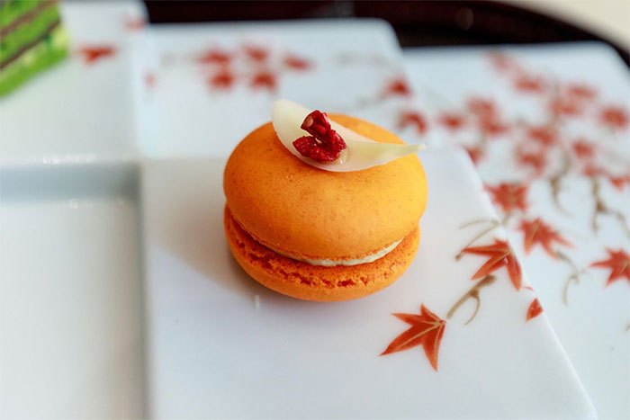 Chiếc bánh macaron kiểu Nhật bé xinh. (Ảnh: CNN).