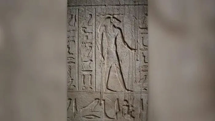 Phát hiện ngôi mộ Ai Cập cổ đại đầy bùa chú chống rắn
