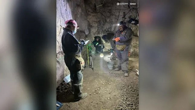 Trong mùa nghiên cứu thực địa 2023-2024, các nhà khảo cổ đã tìm thấy hài cốt của con người cổ đại, sợi và công cụ nhân tạo trong một hang động ở bang Nuevo León của Mexico. (Ảnh: Moisés Valadez)