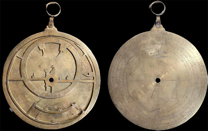 Thước trắc tinh Verona, một dụng cụ thiên văn 1.000 năm tuổi - (Ảnh: BẢO TÀNG Ý TẠI VERONA).