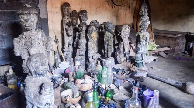 Benin hiện đại là trung tâm của tôn giáo voodoo hay vodun nguyên thủy của châu Phi, nơi có các nghi lễ hiến tế động vật. (Ảnh: jbdodane/Alamy)